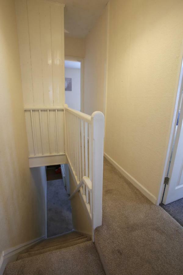 Free Parking, Cosy House In The Center Of Taunton! Sleeps 6 People!别墅 外观 照片
